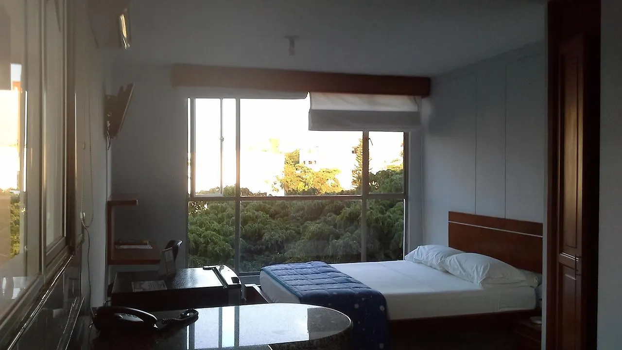 Hotel Canaveralejo Cali 3*,